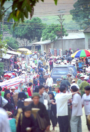 50 Markt vlakbij Tam Duong